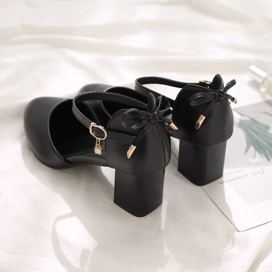 Elegant Chunky Heel Pumps by Sophie Laurie