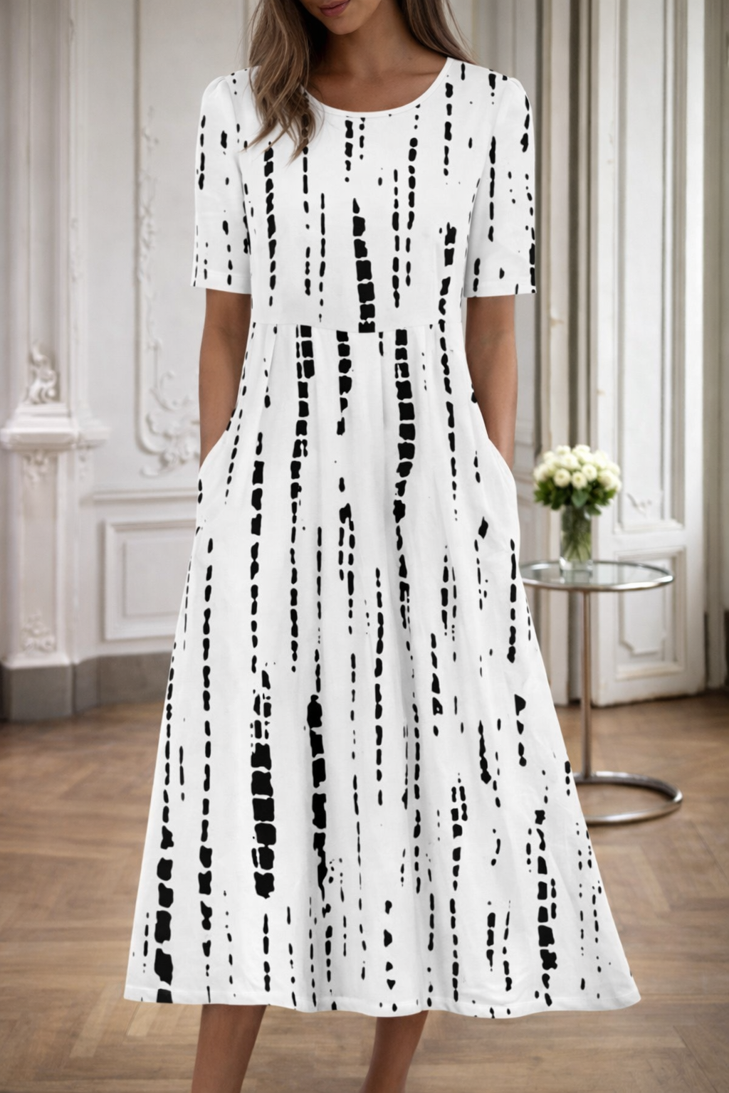Floral Print Round Neck Dress by Sophie Laurie