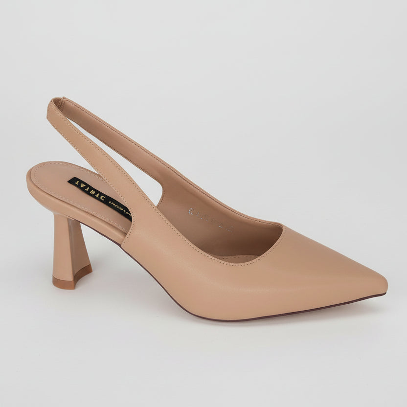 Chic Retro Pointed Heels by Sophie Laurie