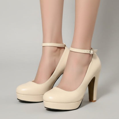 Elegant Chunky Heel Pumps by Sophie Laurie