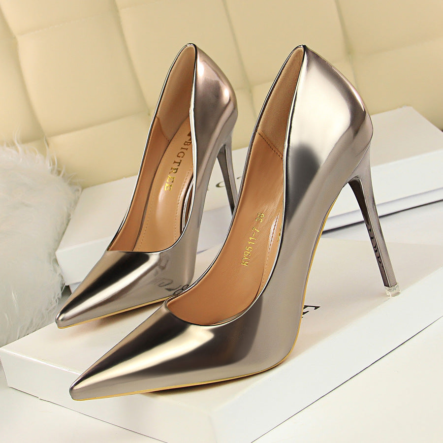 Elegant Black Sophie Laurie Stiletto Heels