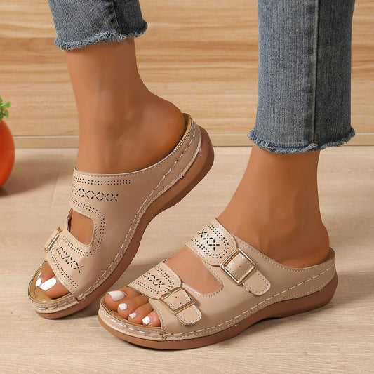 Retro Buckle Platform Sandals Sophie Laurie