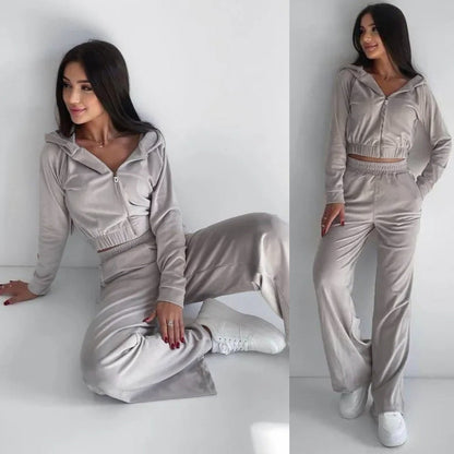 Chic Sophie Laurie Two-Piece Sweatshirt Lounge Set
