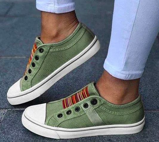 Pinterest-Inspired Sophie Laurie Laceless Canvas Sneakers