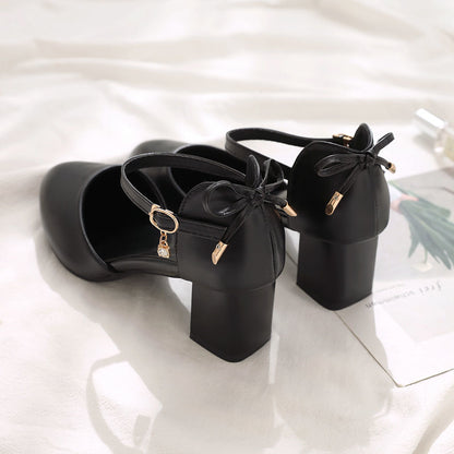 Elegant Chunky Heel Pumps by Sophie Laurie