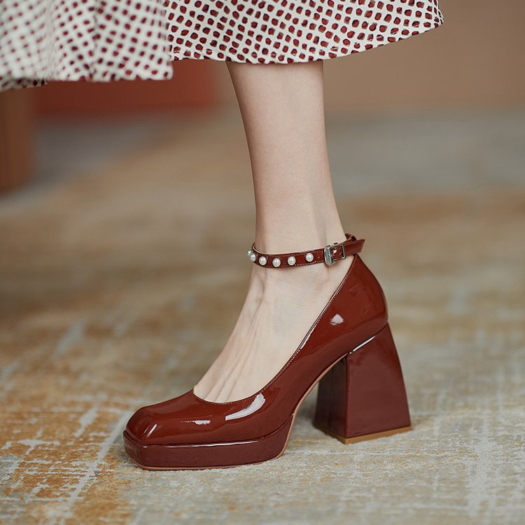 Chic Block Heel Pumps Sophie Laurie High Heels