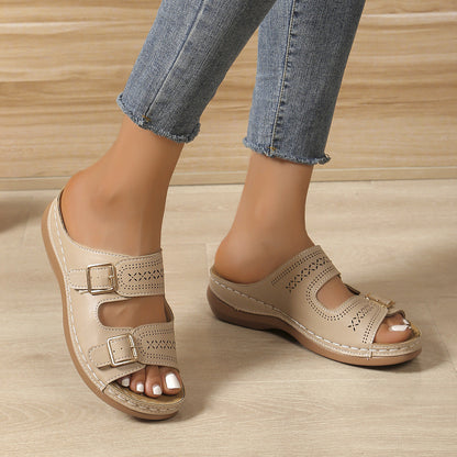 Retro Buckle Platform Sandals Sophie Laurie