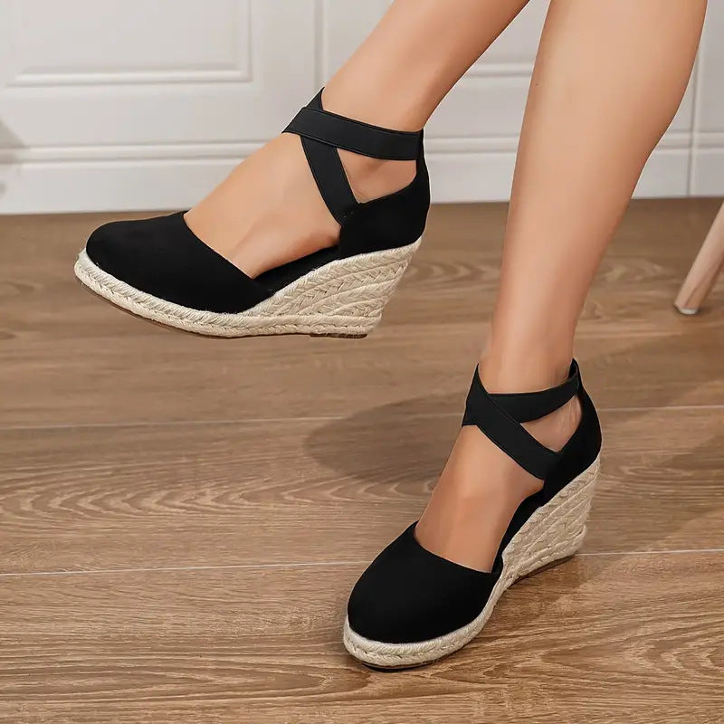 Chic Sophie Laurie Plus Size Sports Sandals