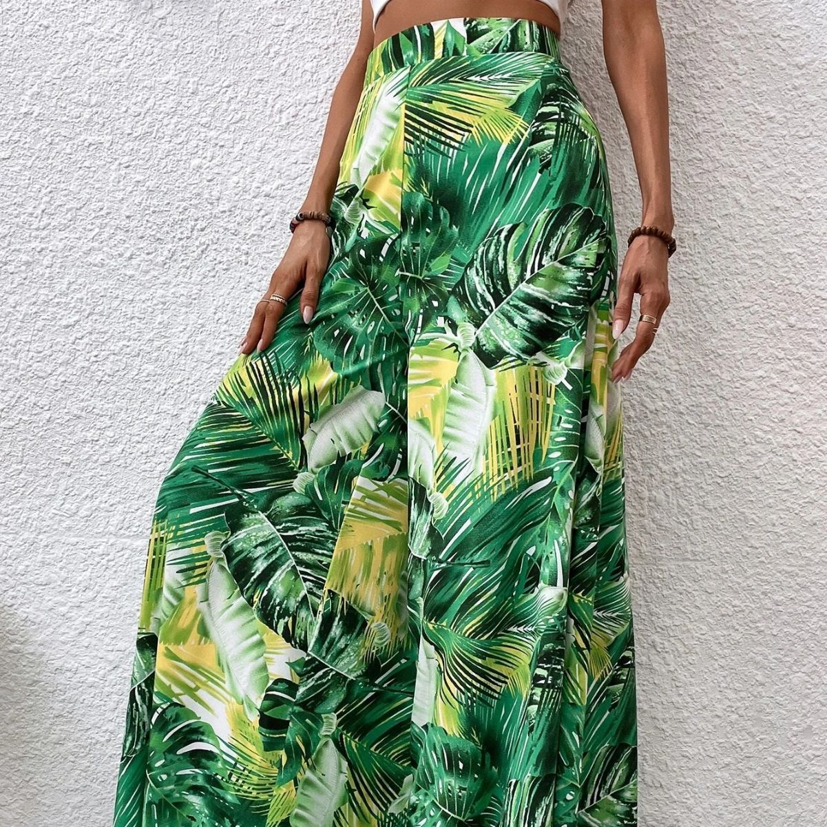 Chic Floral Wide-Leg Pants by Sophie Laurie
