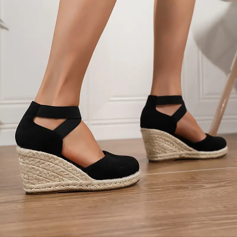 Chic Sophie Laurie Plus Size Sports Sandals