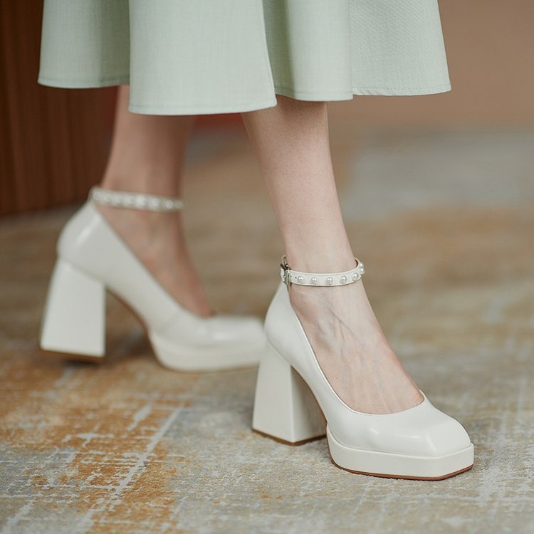 Chic Block Heel Pumps Sophie Laurie High Heels