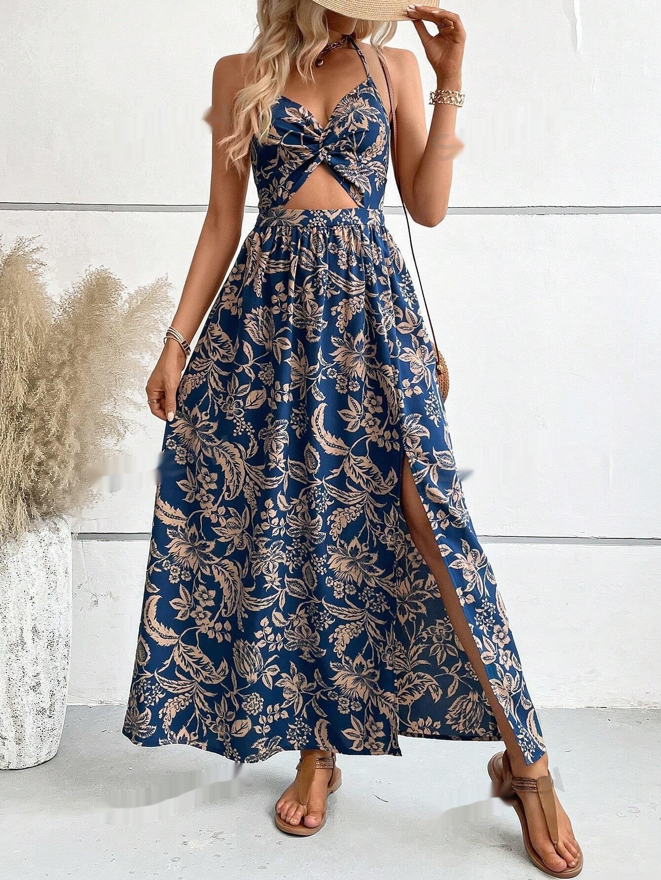 Chic Halterneck Sophie Laurie Pleated Midi Dress