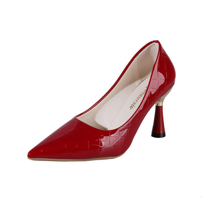 Chic Pointed Heels by Sophie Laurie