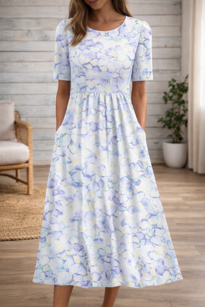 Floral Print Round Neck Dress by Sophie Laurie