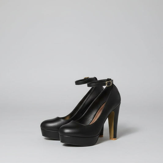 Elegant Chunky Heel Pumps by Sophie Laurie