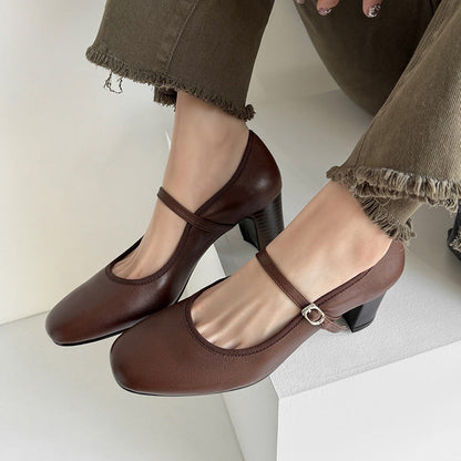 Retro Mary Jane Heels by Sophie Laurie