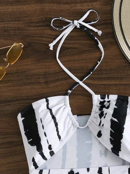 Chic Split Bikini Set Sophie Laurie Swimsuit