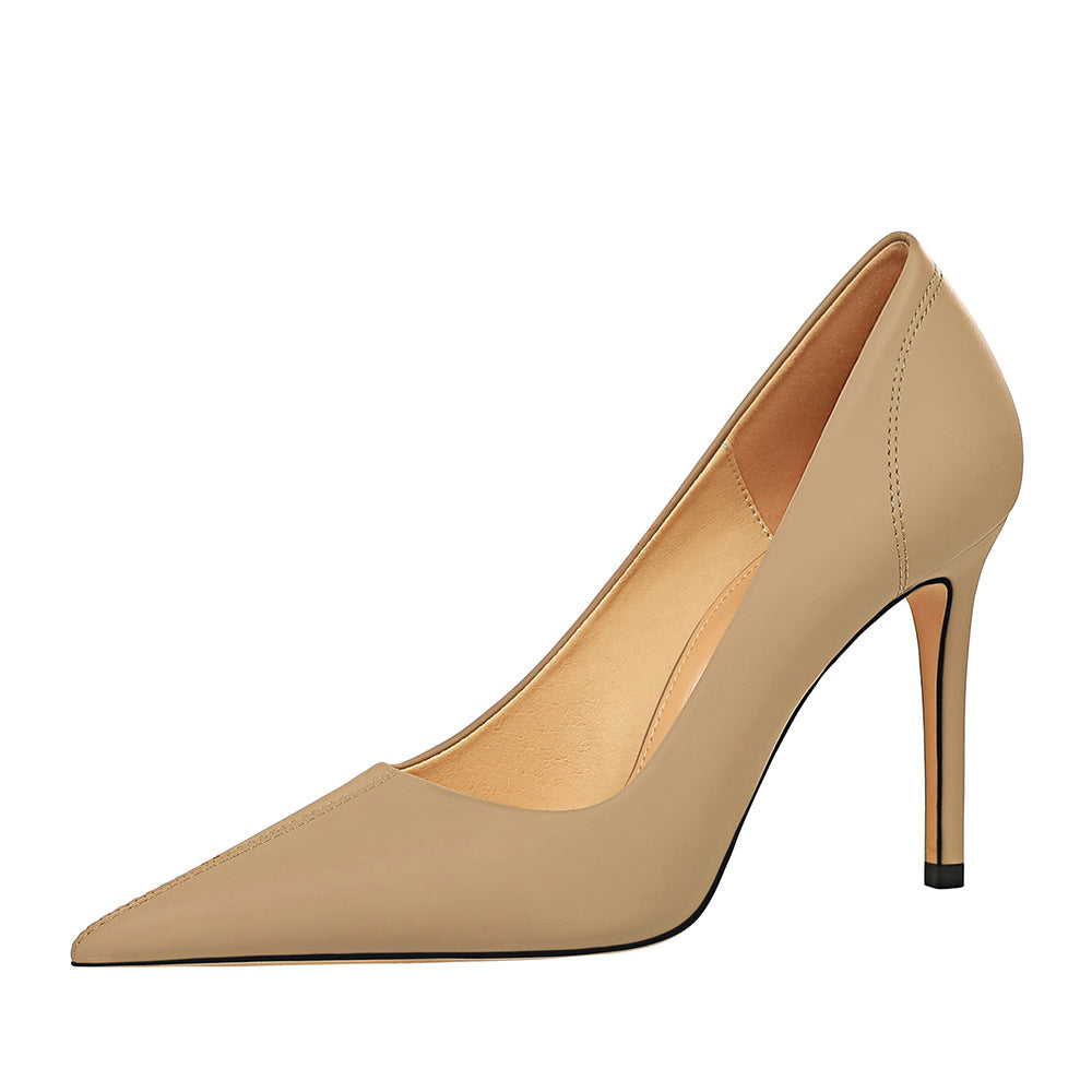 Elegant Pointed Toe Heels by Sophie Laurie