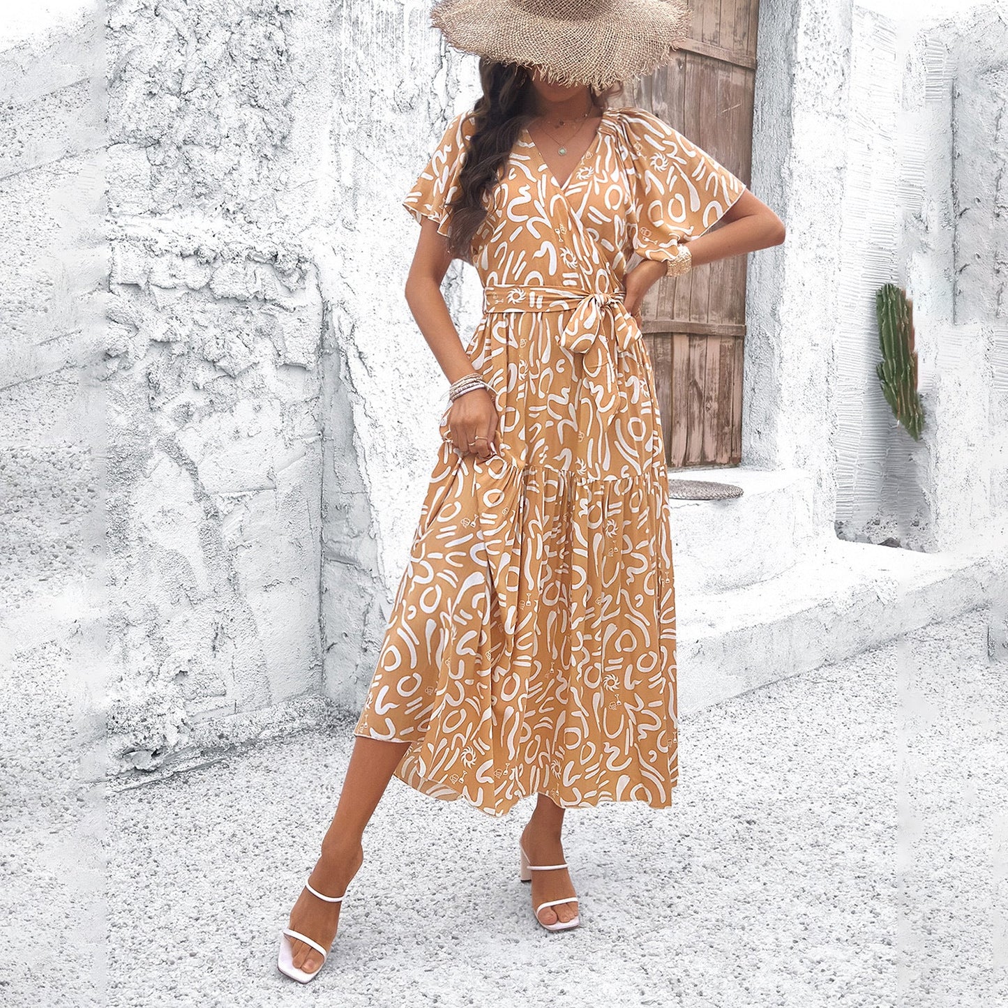 Chic Geometric Sophie Laurie Short Sleeve Midi Dress