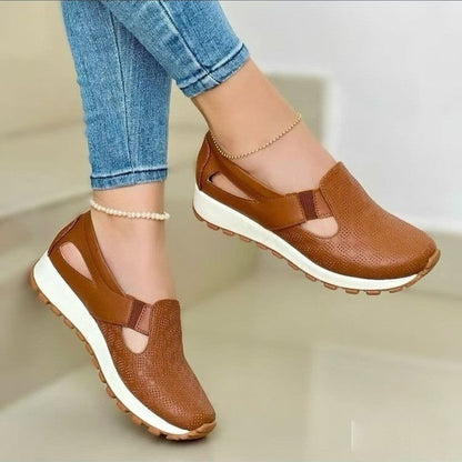 Versatile Sophie Laurie Chunky Slip-On Casual Flats