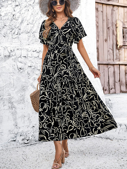 Chic Geometric Sophie Laurie Short Sleeve Midi Dress