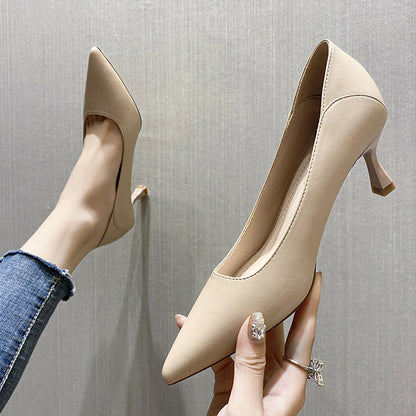 Chic Pointed Toe Heels by Sophie Laurie